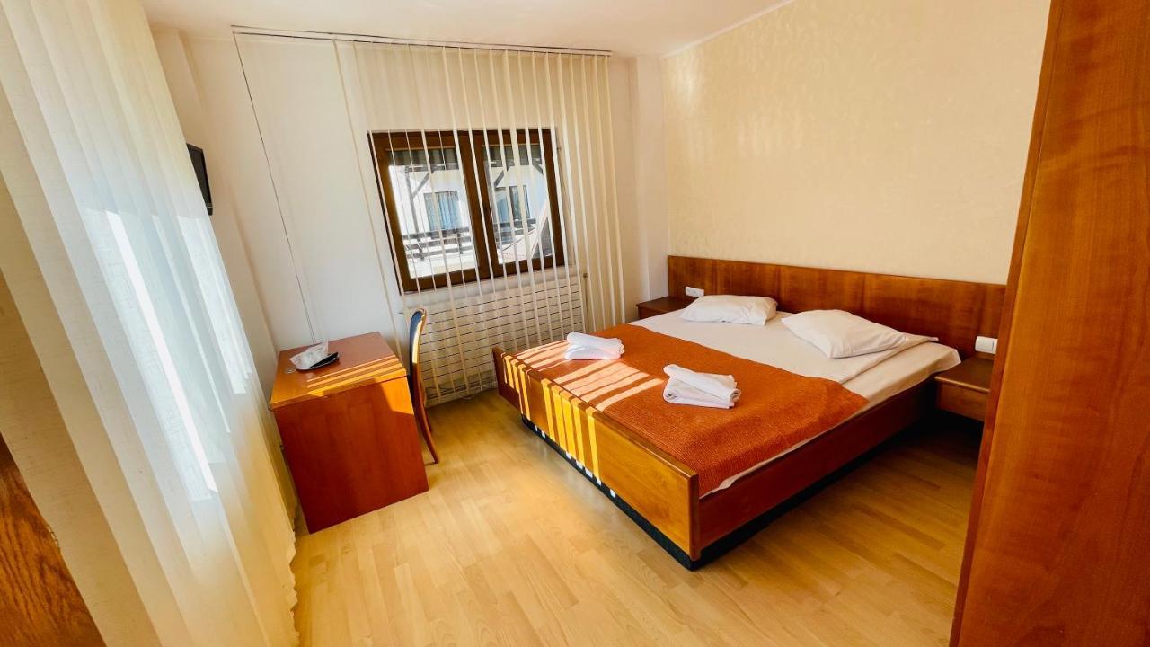 Pensiunea Luminita Busteni Exterior photo